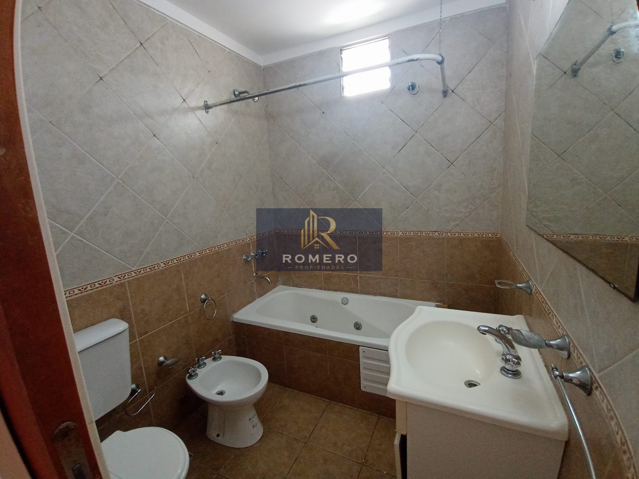 ALQUILER DEPARTAMENTO 3 AMBIENTES CON COCHERA CUBIERTA WILDE CENTRO