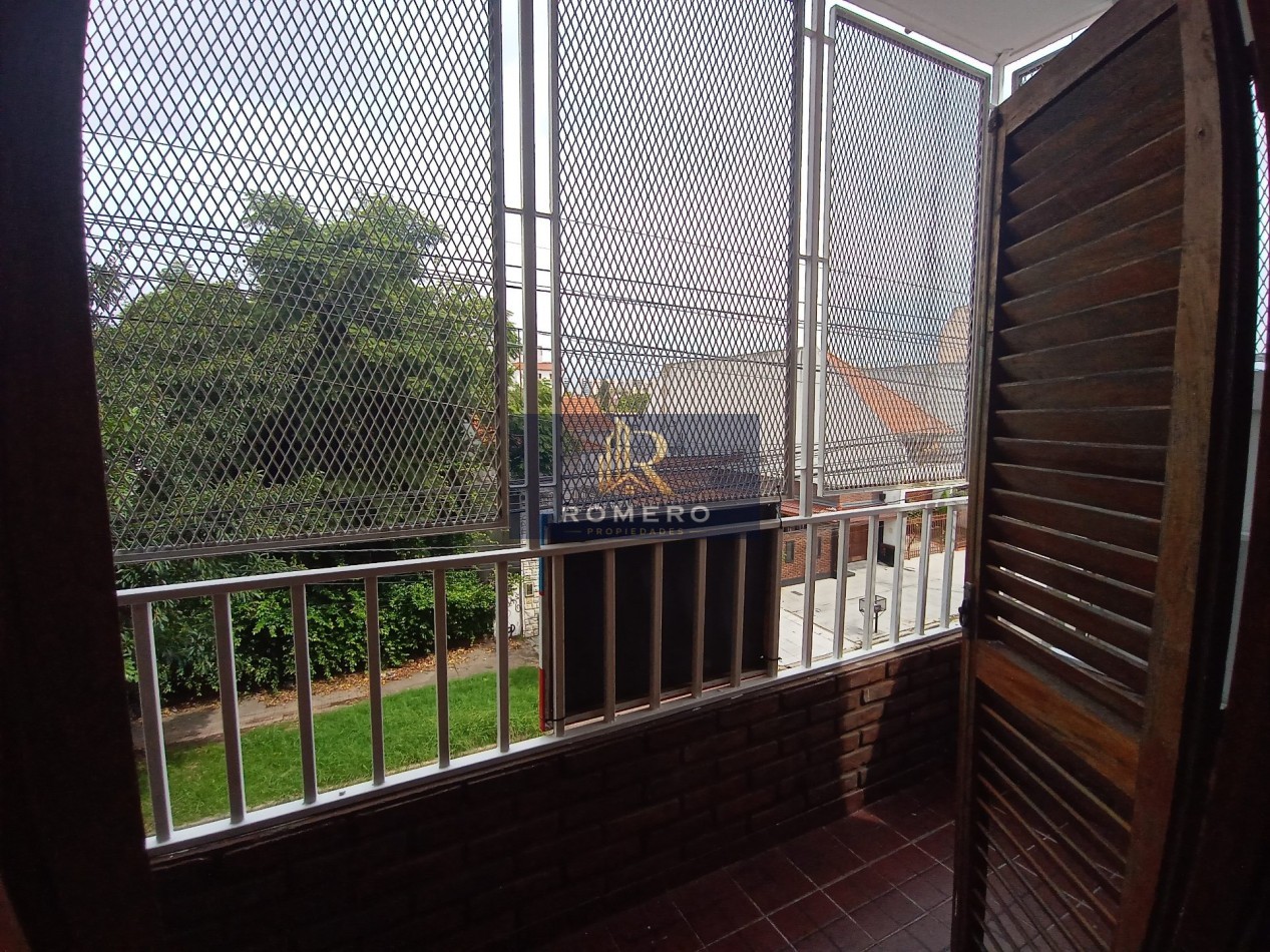 ALQUILER DEPARTAMENTO 3 AMBIENTES CON COCHERA CUBIERTA WILDE CENTRO
