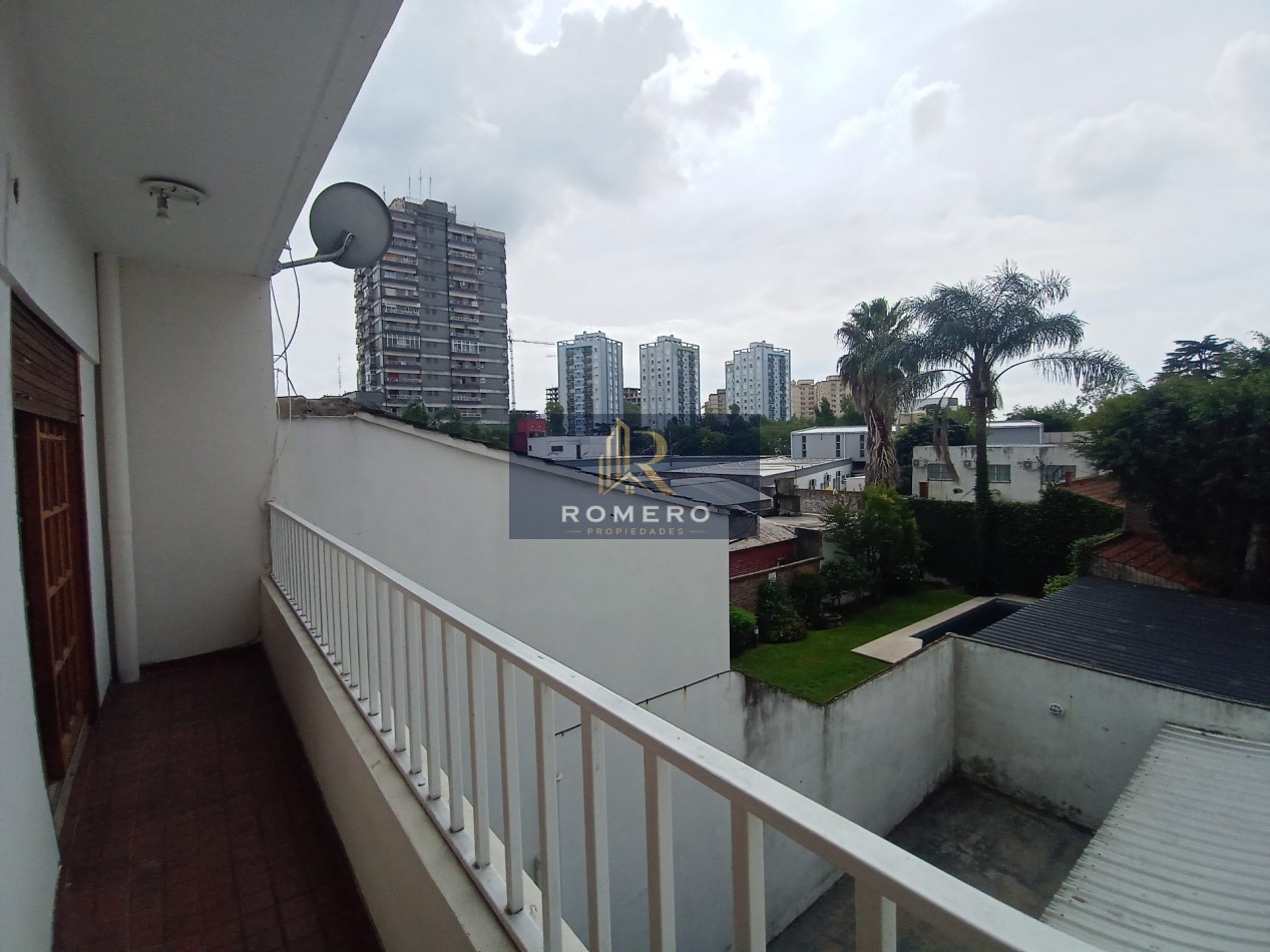 ALQUILER DEPARTAMENTO 3 AMBIENTES CON COCHERA CUBIERTA WILDE CENTRO