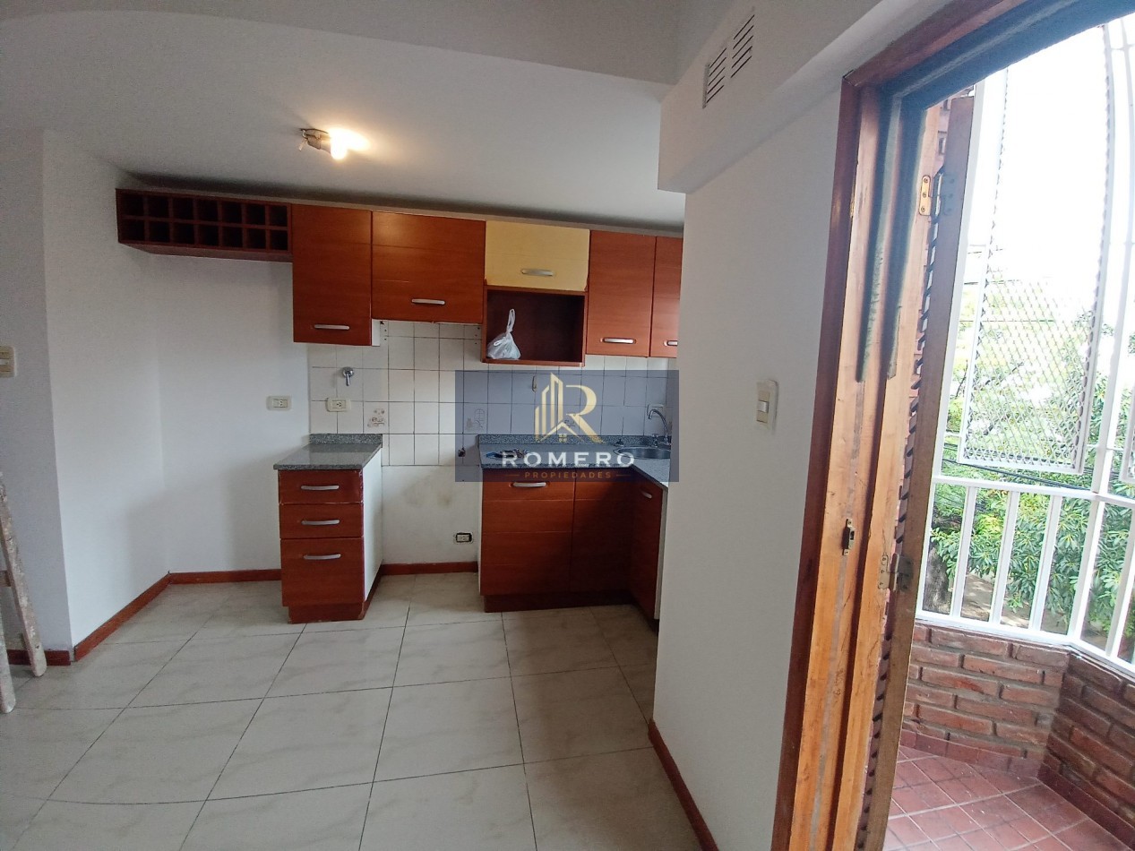 ALQUILER DEPARTAMENTO 3 AMBIENTES CON COCHERA CUBIERTA WILDE CENTRO